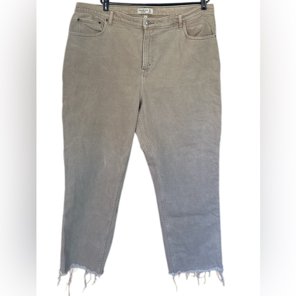 Abercrombie & Fitch The 90sUltra High Rise Straight Leg Jeans Size 35 / 20 short - Picture 1 of 7